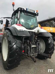 Farm tractor Valtra T234 - 3