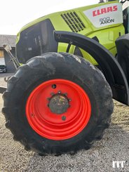 Farm tractor Claas AXION 800 - 7