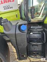 Farm tractor Claas AXION 800 - 9