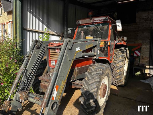 Farm tractor New Holland 115-90 - 1