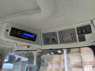 Farm tractor Claas AXION 800 - 7